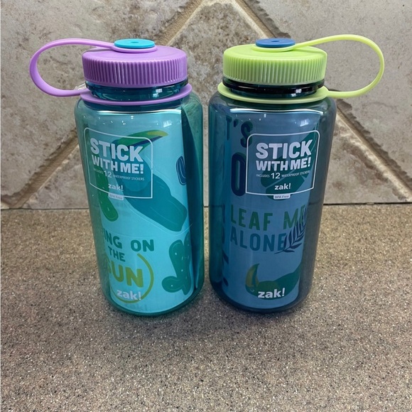 🆕 Zak Bundle Set of (2) “Stick with Me”Summer Express Yourself Water Bottles - Picture 1 of 7